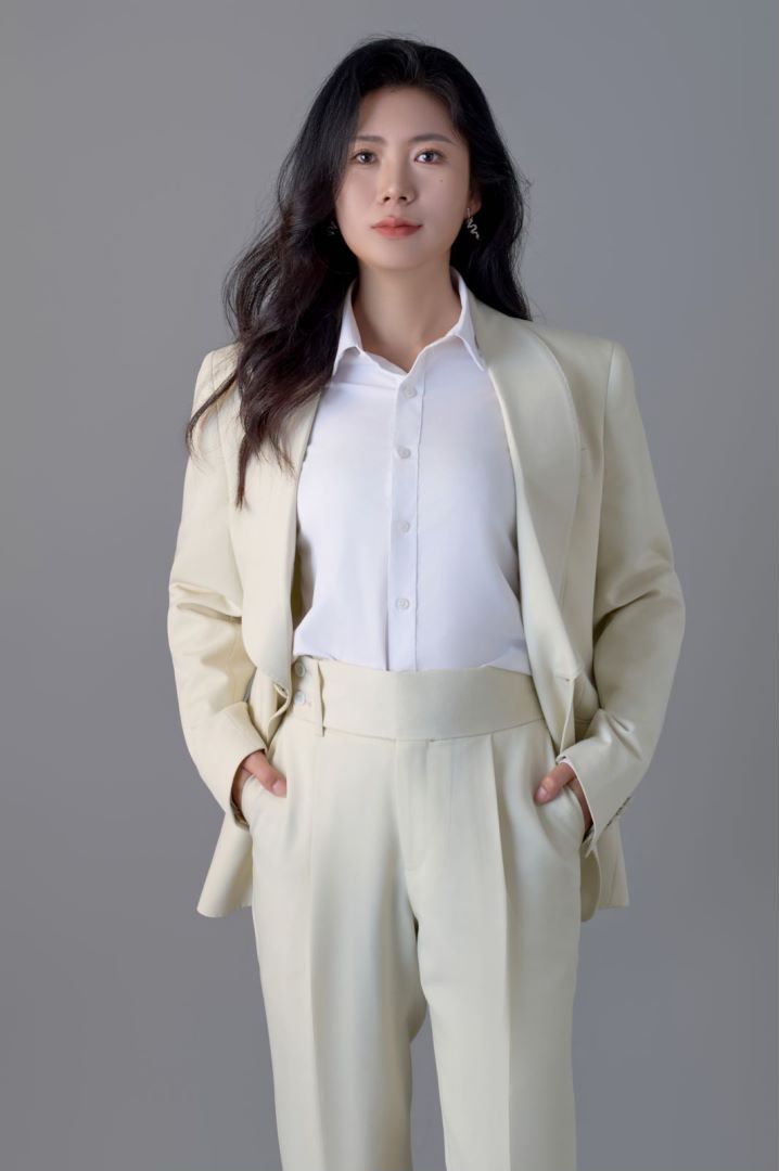 首席設(shè)計(jì)師：崔蕊欣